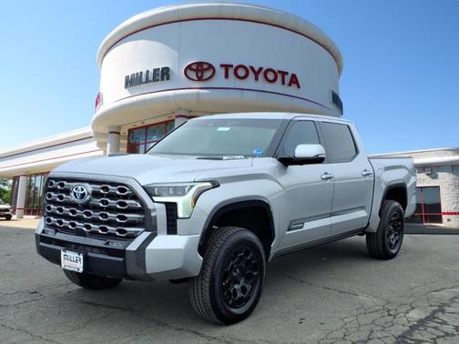 2024 Toyota Tundra Hybrid Platinum