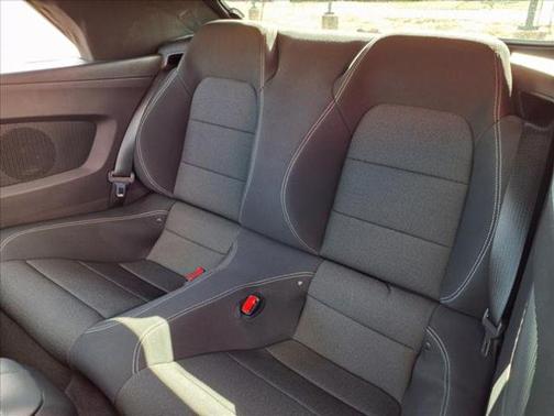 2017 Ford Mustang V6