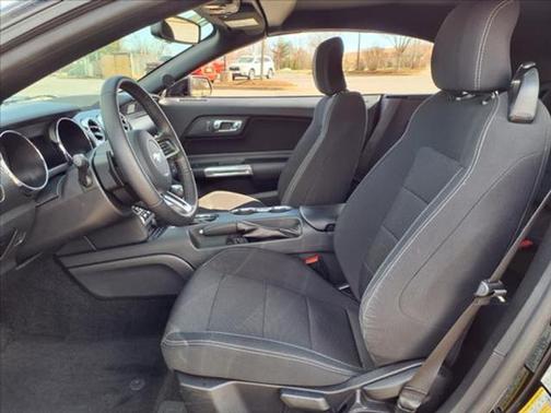 2017 Ford Mustang V6