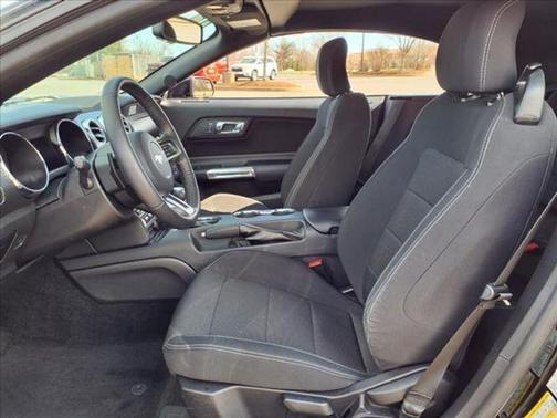 2017 Ford Mustang V6