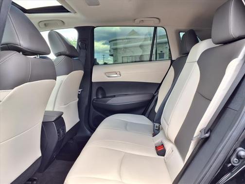 2022 Toyota Corolla Cross XLE