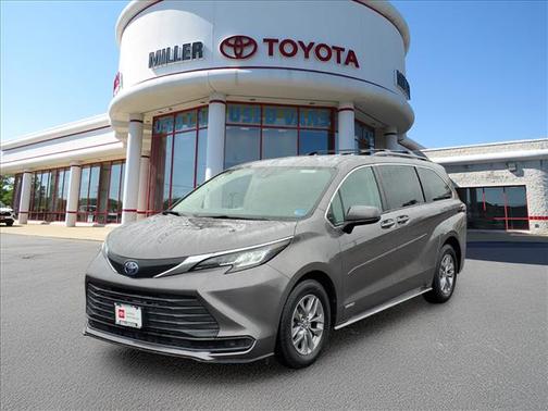 Predawn Gray Mica 2021 Toyota Sienna LE