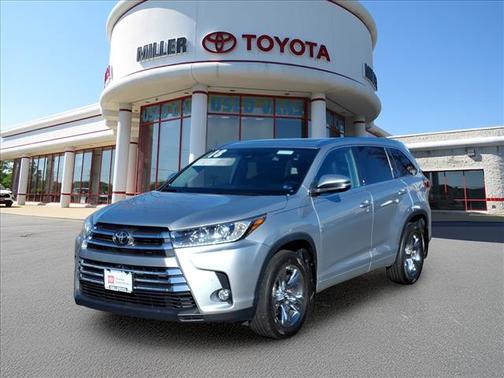 Celestial Silver Metallic 2018 Toyota Highlander Limited Platinum
