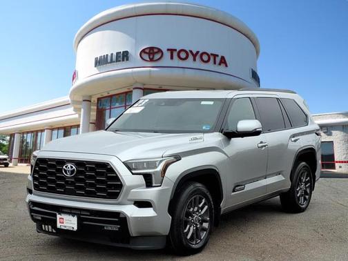 2023 Toyota Sequoia Platinum