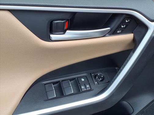 2020 Toyota RAV4 Limited