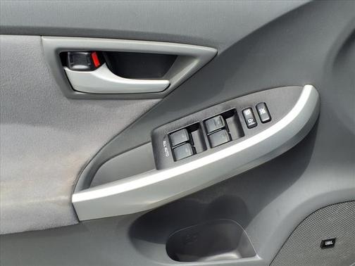 2010 Toyota Prius III