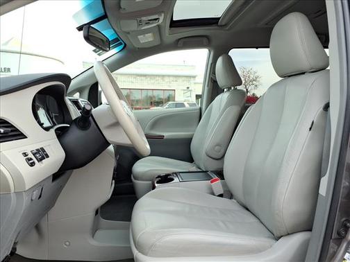 2014 Toyota Sienna XLE