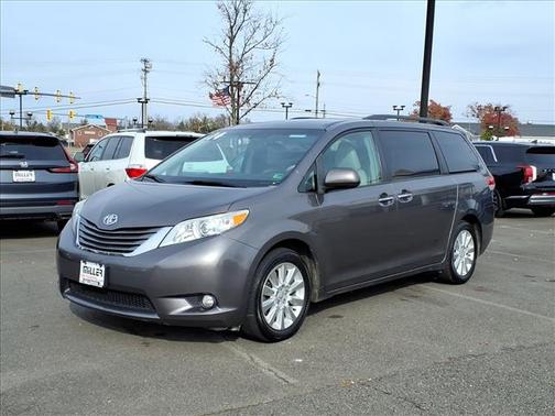 2014 Toyota Sienna XLE