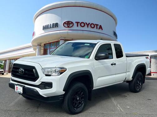 2021 Toyota Tacoma SR