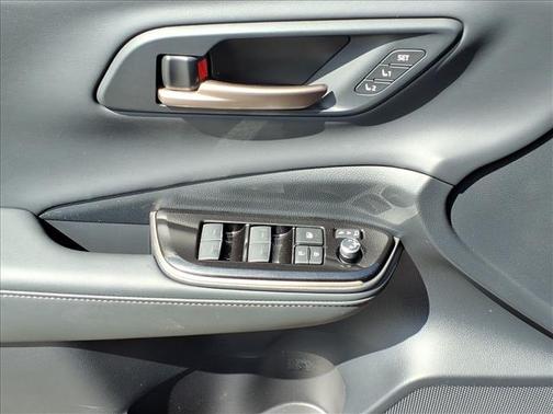 2025 Toyota Crown Signia Limited