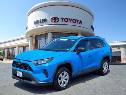 2021 Toyota RAV4 LE