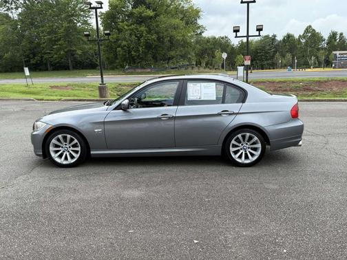 Space Gray Metallic 2011 BMW 328 i xDrive