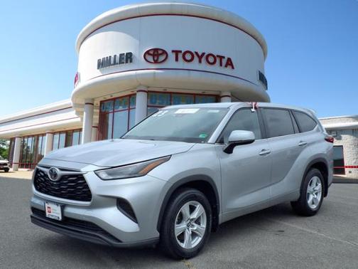 2023 Toyota Highlander L