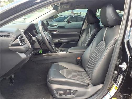 Midnight Black Metallic 2023 Toyota Camry SE