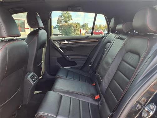 2017 Volkswagen Golf GTI 2.0T Autobahn 4-Door