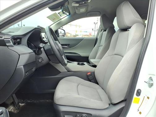 2023 Toyota Venza LE