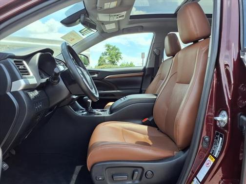 2019 Toyota Highlander Limited Platinum
