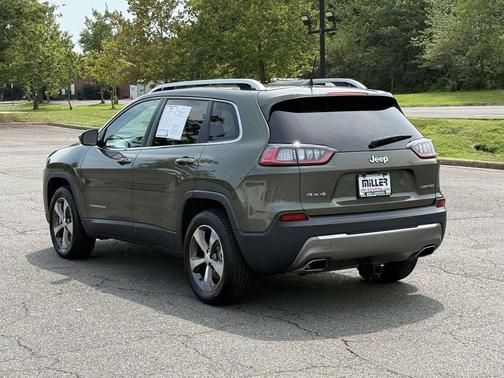 Olive Green Pearlcoat 2019 Jeep Cherokee Limited