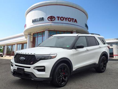 2023 Ford Explorer ST