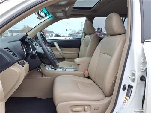 2013 Toyota Highlander SE