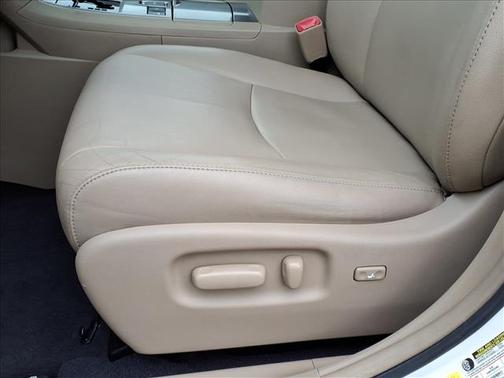 2013 Toyota Highlander SE