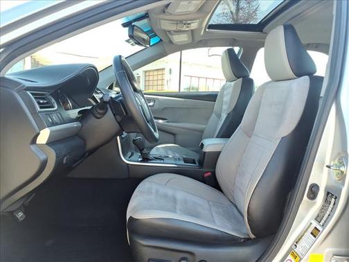 Celestial Silver Metallic 2017 Toyota Camry XSE