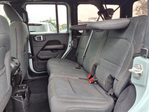 2024 Jeep Wrangler 4-Door Sahara 4x4
