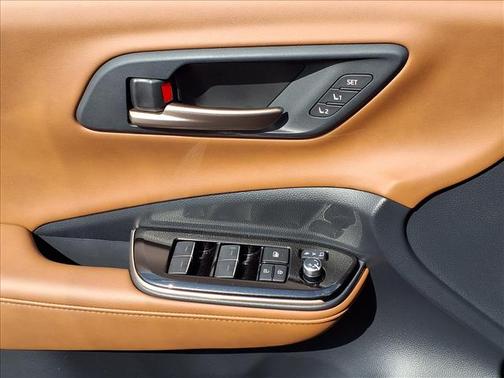 2025 Toyota Crown Signia Limited