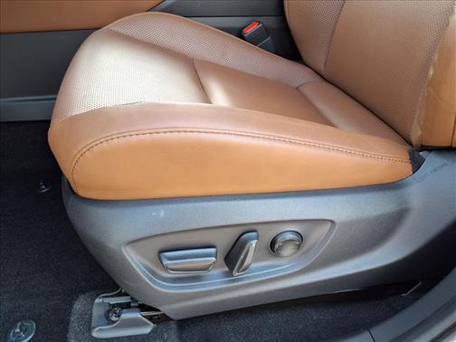 2025 Toyota Crown Signia Limited