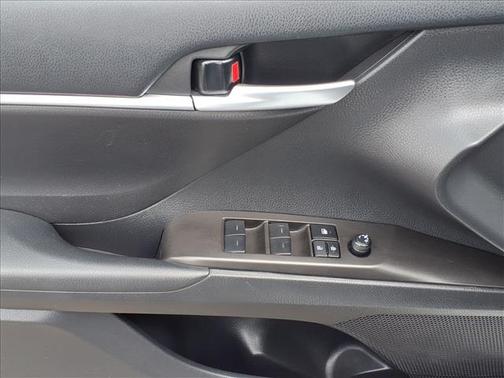 Ice Cap 2024 Toyota Camry SE