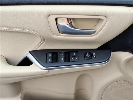 2017 Toyota Camry XLE