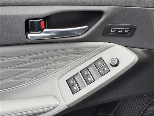 2020 Toyota Avalon Hybrid Limited