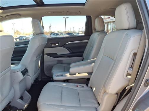 2017 Toyota Highlander Hybrid Platinum