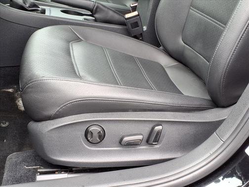 2015 Volkswagen Passat 1.8T Limited Edition