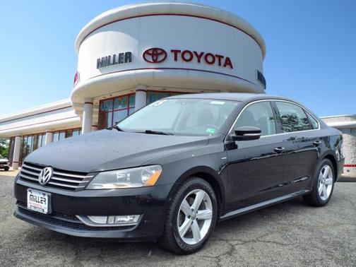 2015 Volkswagen Passat 1.8T Limited Edition