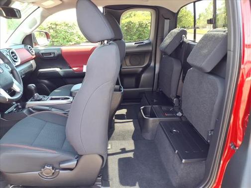 Barcelona Red Metallic 2019 Toyota Tacoma SR5