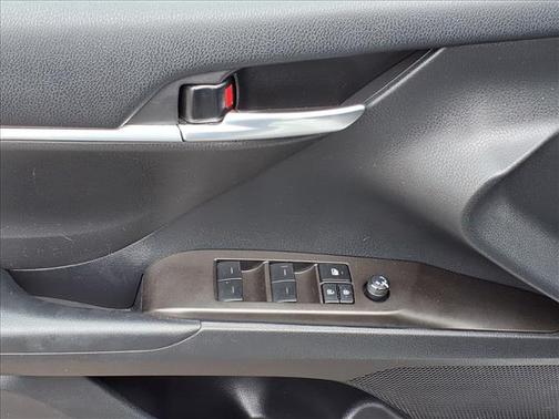 Ice Edge 2023 Toyota Camry SE