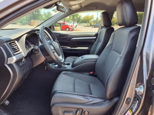 2019 Toyota Highlander LE Plus