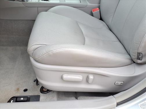 2007 Toyota Camry SE V6