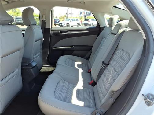 2016 Ford Fusion Hybrid S