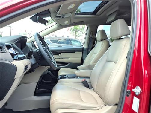 Radiant Red Metallic II 2022 Honda Odyssey Touring