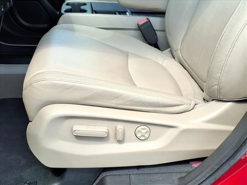 Radiant Red Metallic II 2022 Honda Odyssey Touring