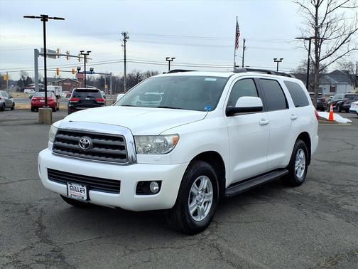 2014 Toyota Sequoia SR5