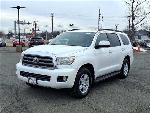 2014 Toyota Sequoia SR5