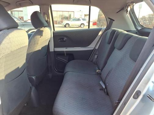 2010 Toyota Yaris Base