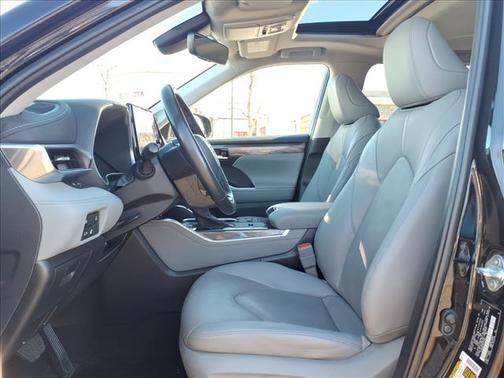 2023 Toyota Highlander Hybrid Limited