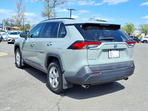 2020 Toyota RAV4 Hybrid XLE