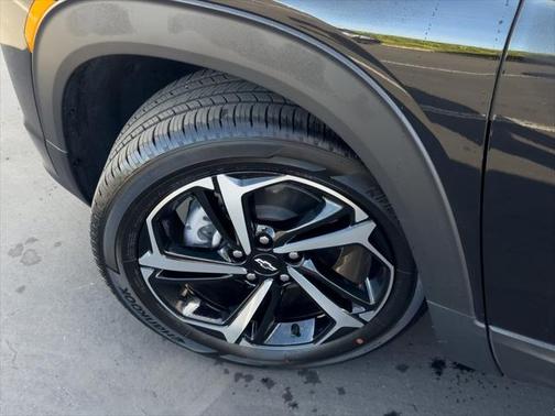 Mosaic Black Metallic 2023 Chevrolet Trailblazer RS