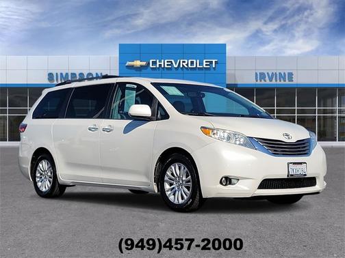 2015 Toyota Sienna XLE