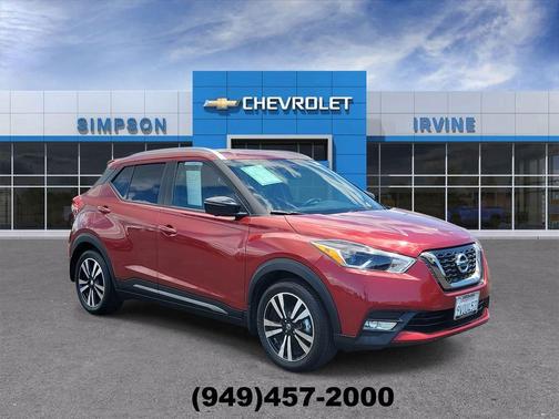 Cayenne Red Metallic 2020 Nissan Kicks SR